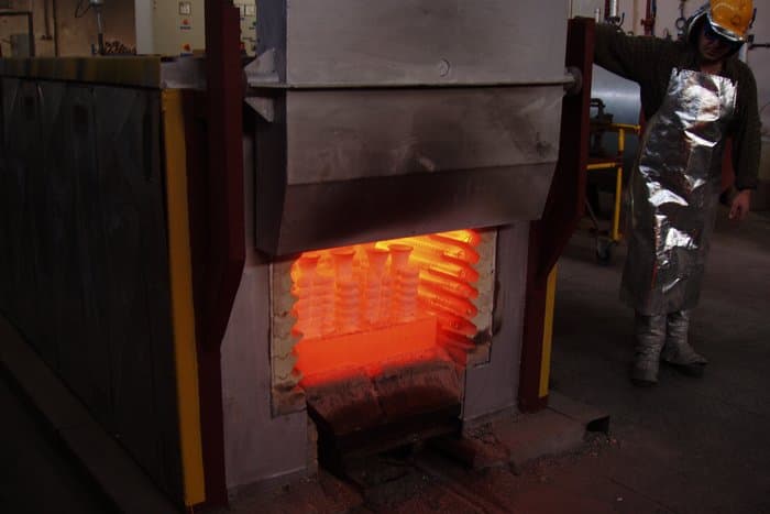 Piec do wypalania form ceramicznych w temperaturze 800°C